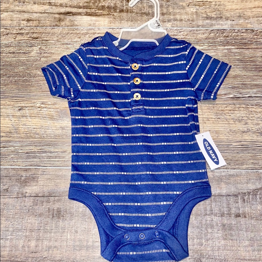 NWT OLD NAVY BABY BOY SEPARATES  0-3 MONTHS - Picture 5 of 8